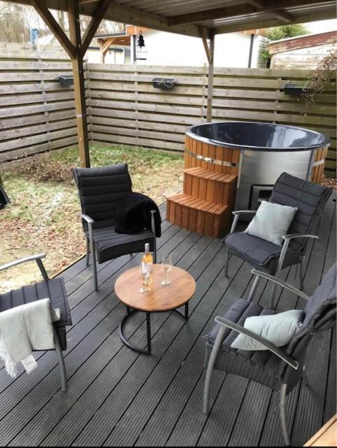 Hottub Forest Chalet Op De Veluwe! Putten Ngoại thất bức ảnh